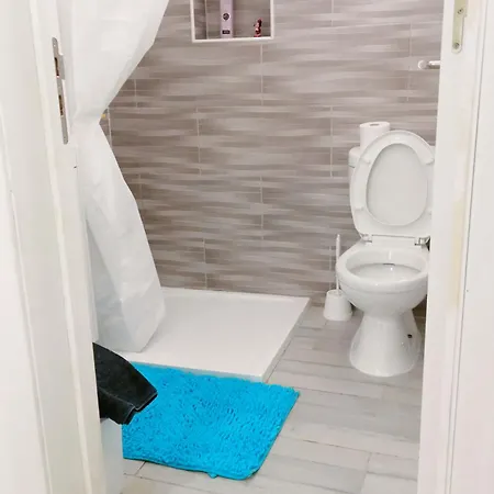 Quarto em Acomodações Particulares C Wc Privado *